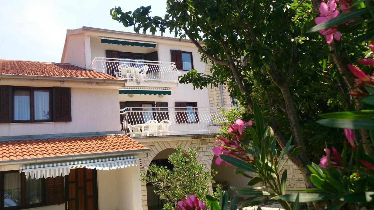 Villa Nina Seline Buitenkant foto