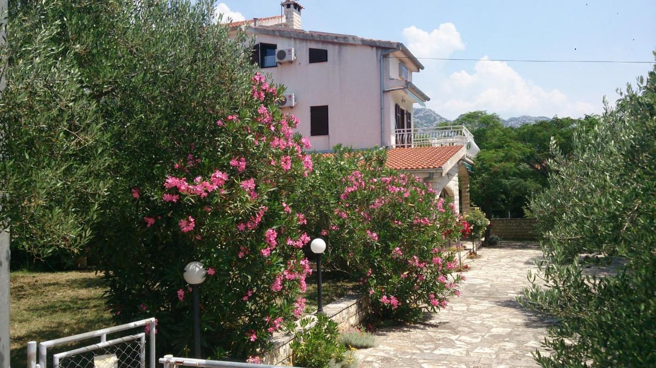 Villa Nina Seline Buitenkant foto